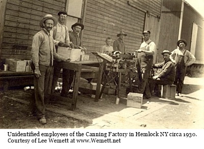 hcl_business_hemlock_canning_factory_people03_1930_resize400x252