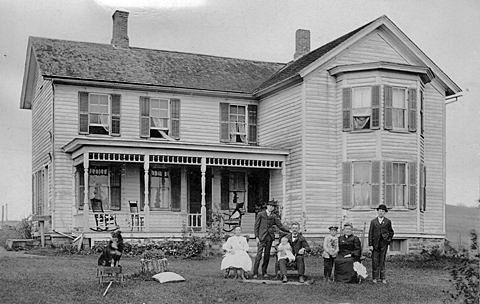 hcl_pic02_homestead_springwater_unknown_19xx_resize480