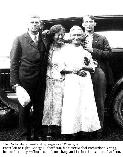 hcl_pic13_people_richardson_george_mable_lucy_oran_1926_resize400x460
