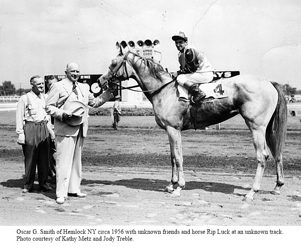hcl_people_smith_oscar_g_1956c_with_others_and_horse_rip_luck_pic01_resize600x450